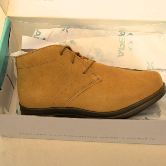 APEX Women's Paige Booties 6.5 (x-wide) Tan Suede Boot  diabetic orthotics - Picture 6 of 13